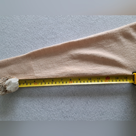 100% Extra Fine Merino Wool Elegant Cream Turtleneck Sweater By Nicole Miller - Picture 14 of 15